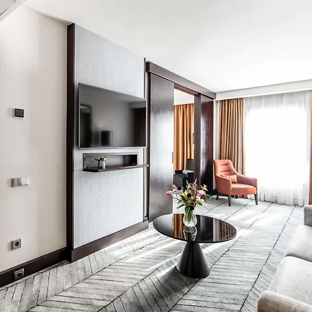 Sofitel Liberdade Лиссабон